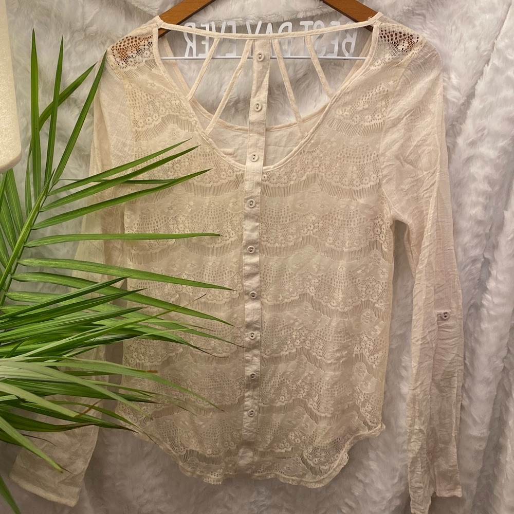 laced cut out back • long sleeve